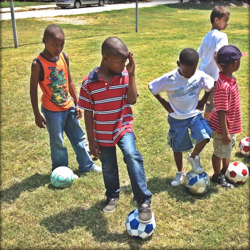 itom SOCCER IN THE STREETS AT WORK: CREATIVE COACHING AT CITY OF REFUGE