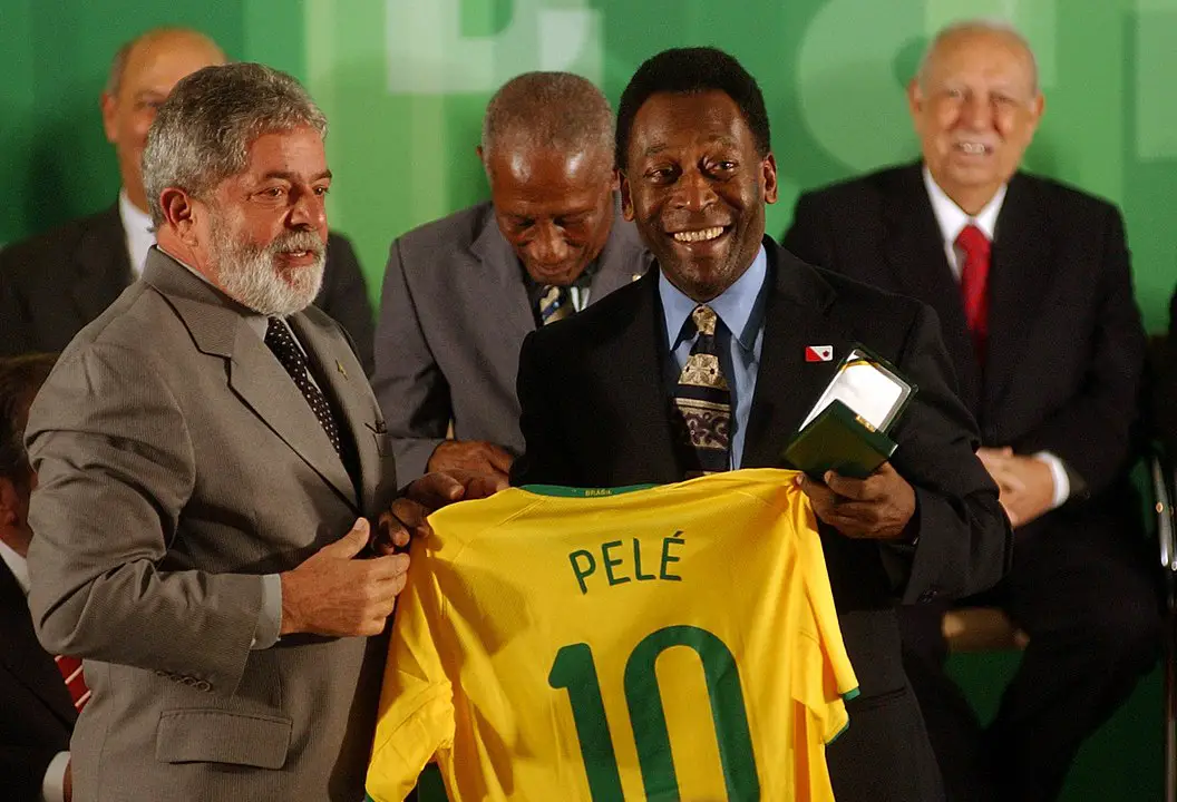 1056px Pele Lula