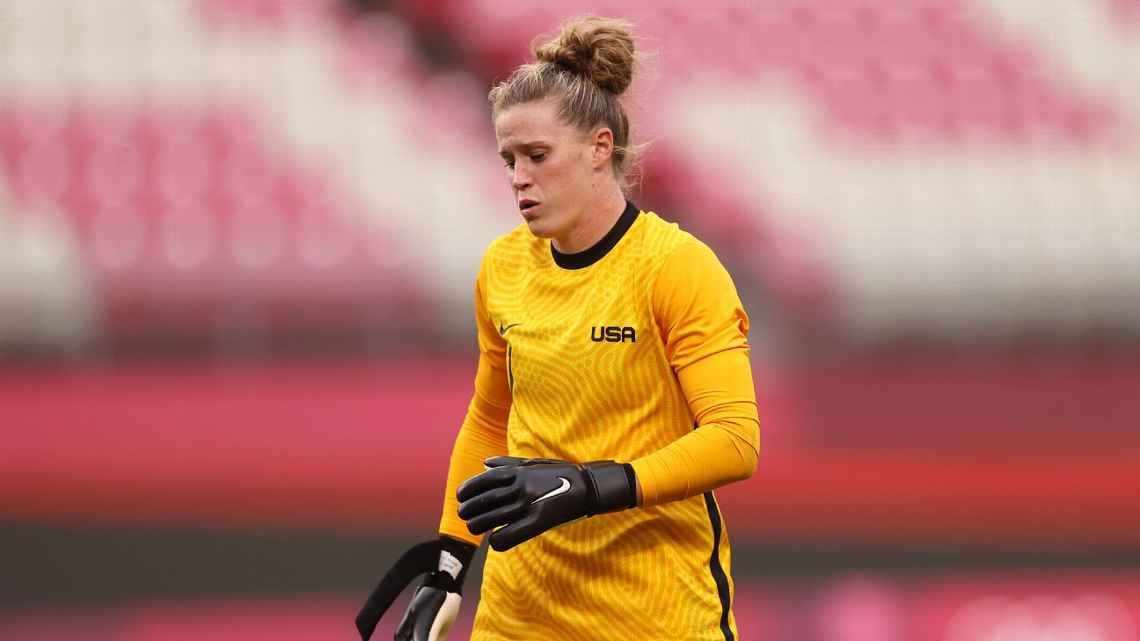 Emma Hayes' First USWNT Squad Was Without Injured Player Alyssa Naeher